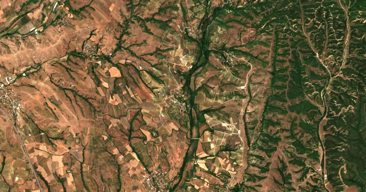 Сателитска карта на Ѕивгелија