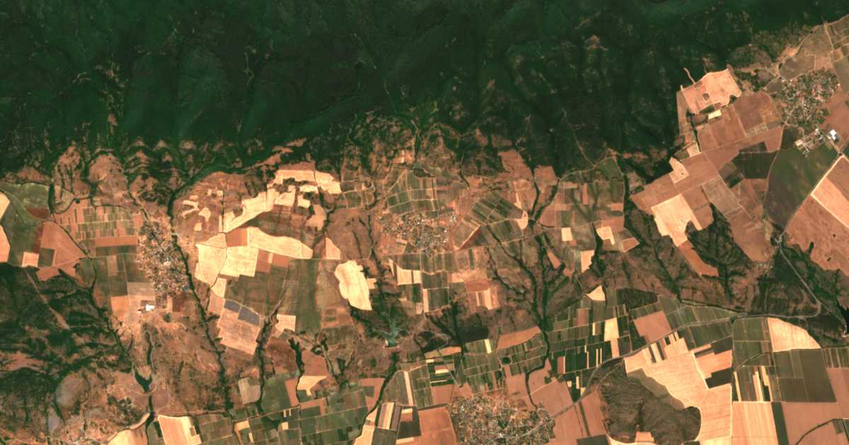 Сателитска карта на Naučene
