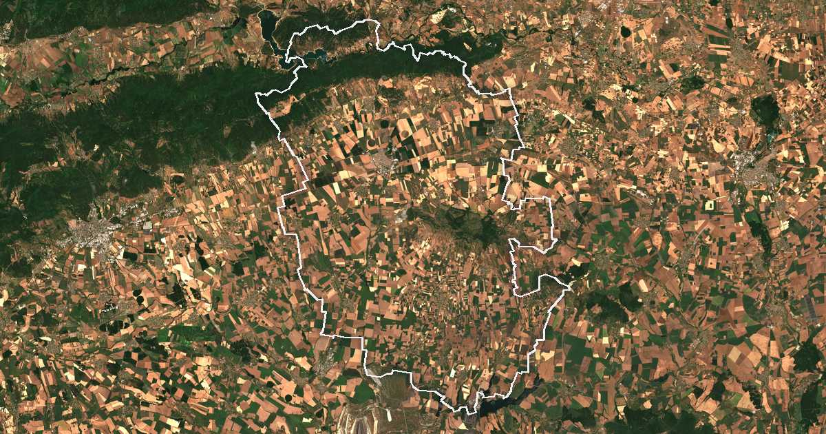 Сателитска снимка со исцртана граница: Nova Zagora