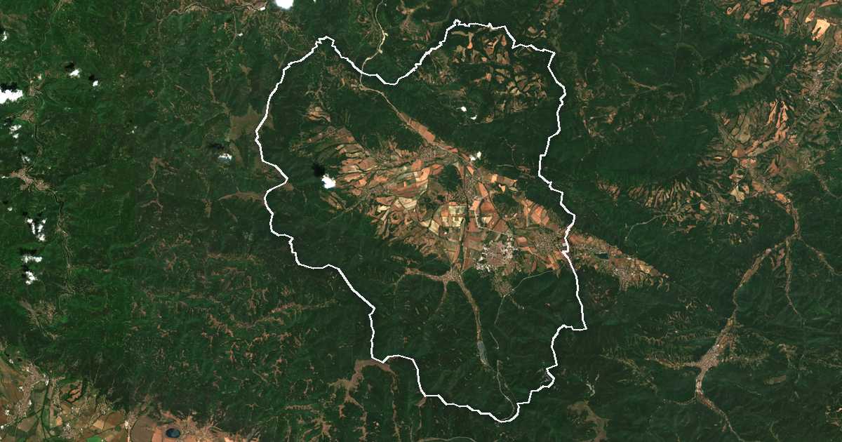 Сателитска снимка со исцртана граница: Botevgrad