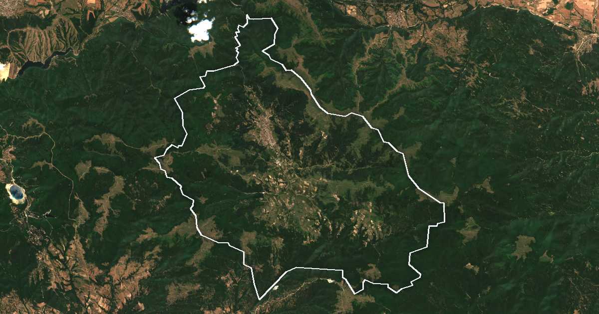 Сателитска снимка со исцртана граница: Koprivštica