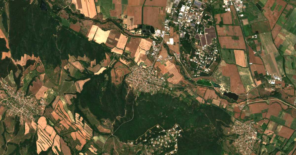 Сателитска карта на Buzovgrad