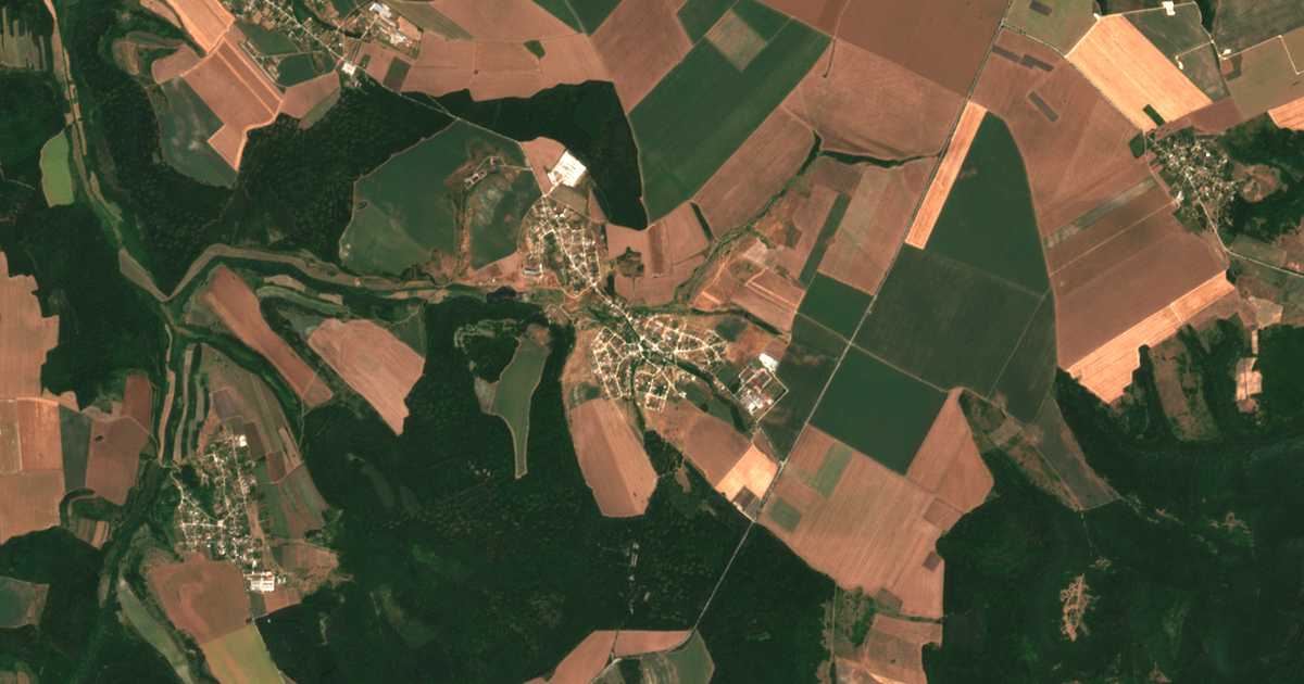 Сателитска карта на Ljuben Karavelovo
