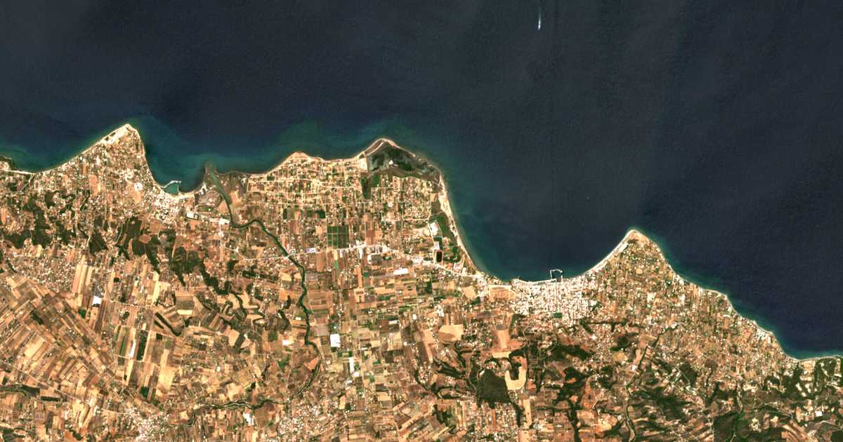 Сателитска карта на Ágios Konstantínos
