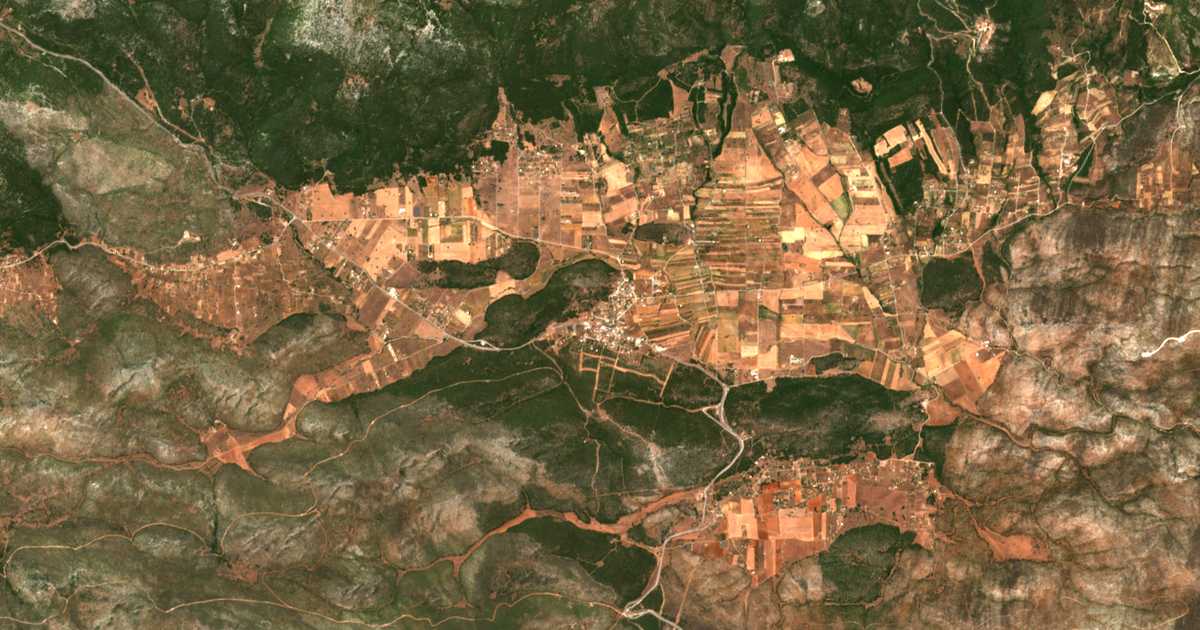 Сателитска карта на Oinói