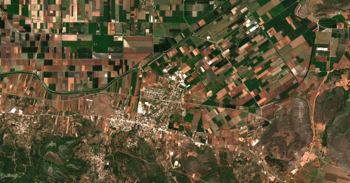 Сателитска карта на Alíartos
