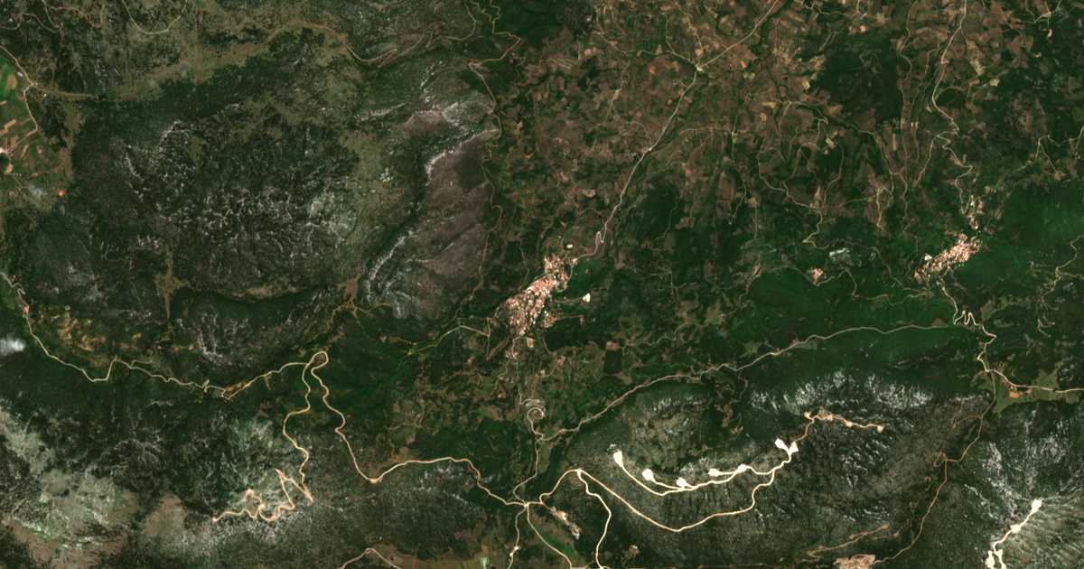 Сателитска карта на Agía Triás