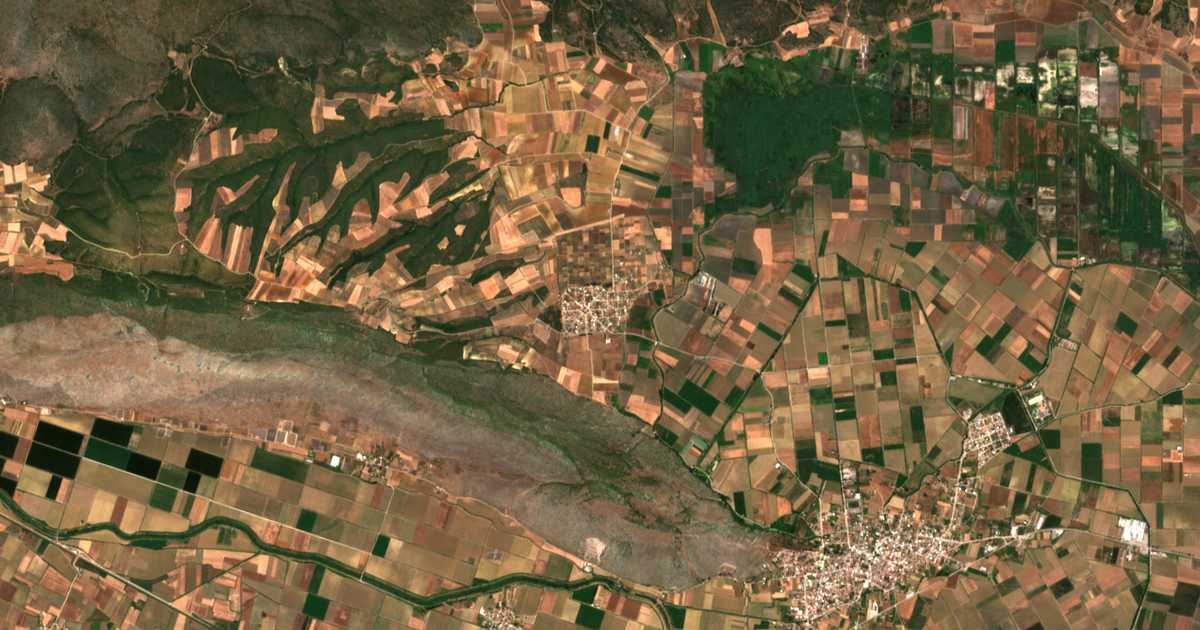 Сателитска карта на Diónysos