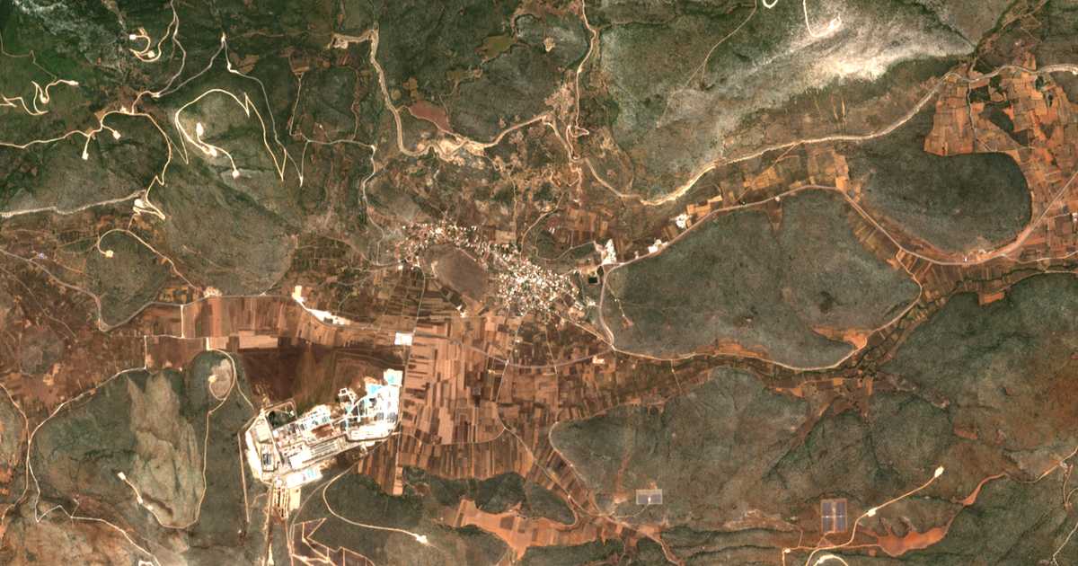 Сателитска карта на Domvraína