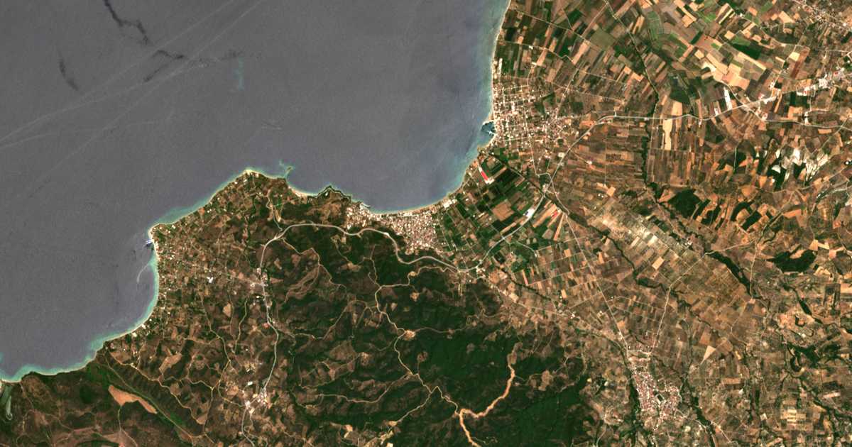 Сателитска карта на Néos Pýrgos