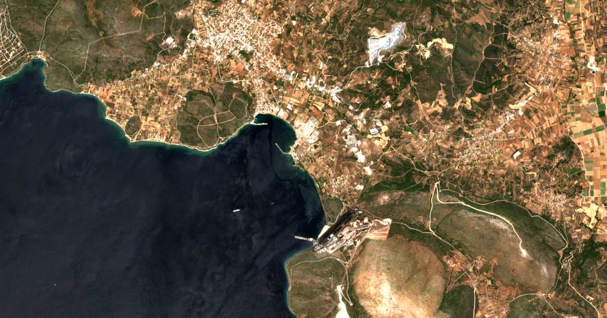 Сателитска карта на Anthoúpoli