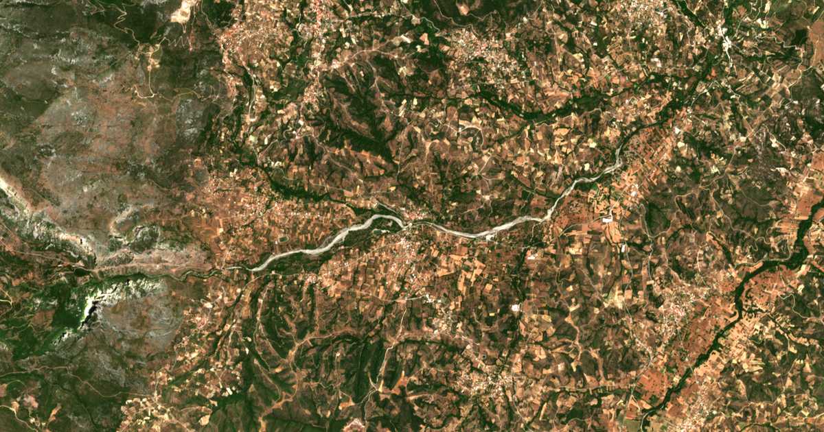 Сателитска карта на Monódryon