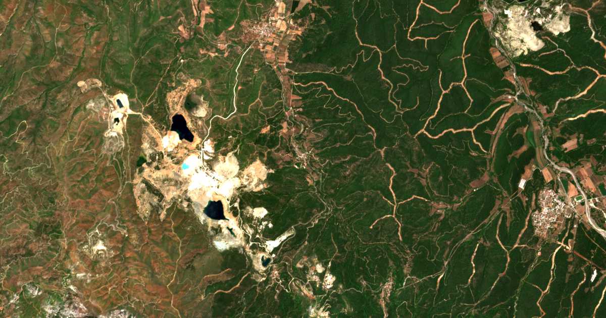 Сателитска карта на Kalývia