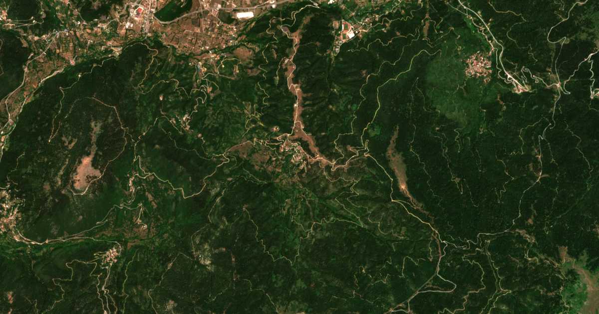 Сателитска карта на Myríki