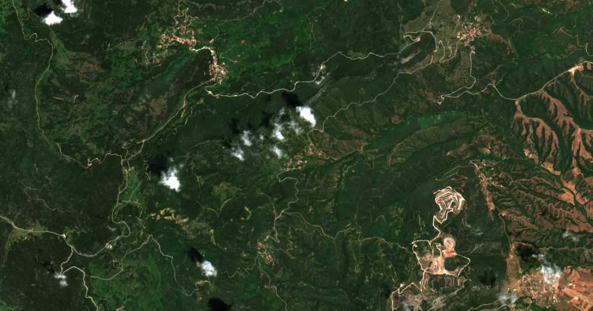 Сателитска карта на Sklíthron