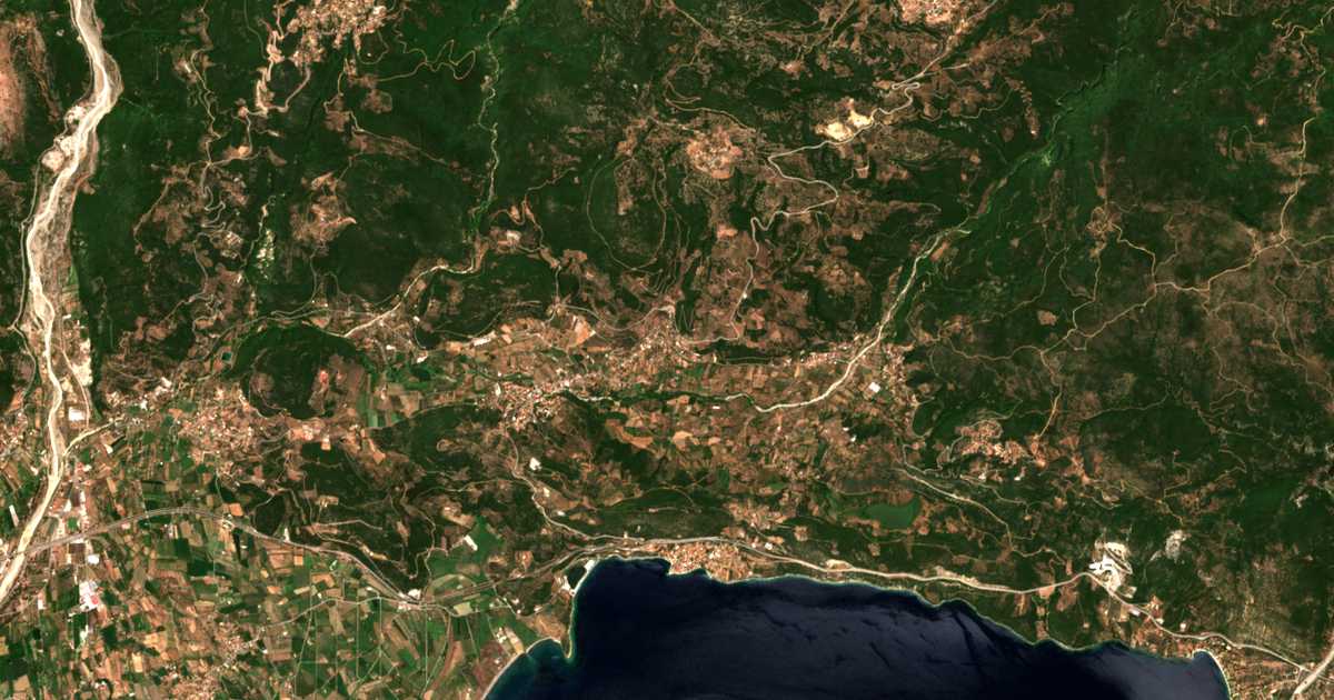 Сателитска карта на Pefkákion