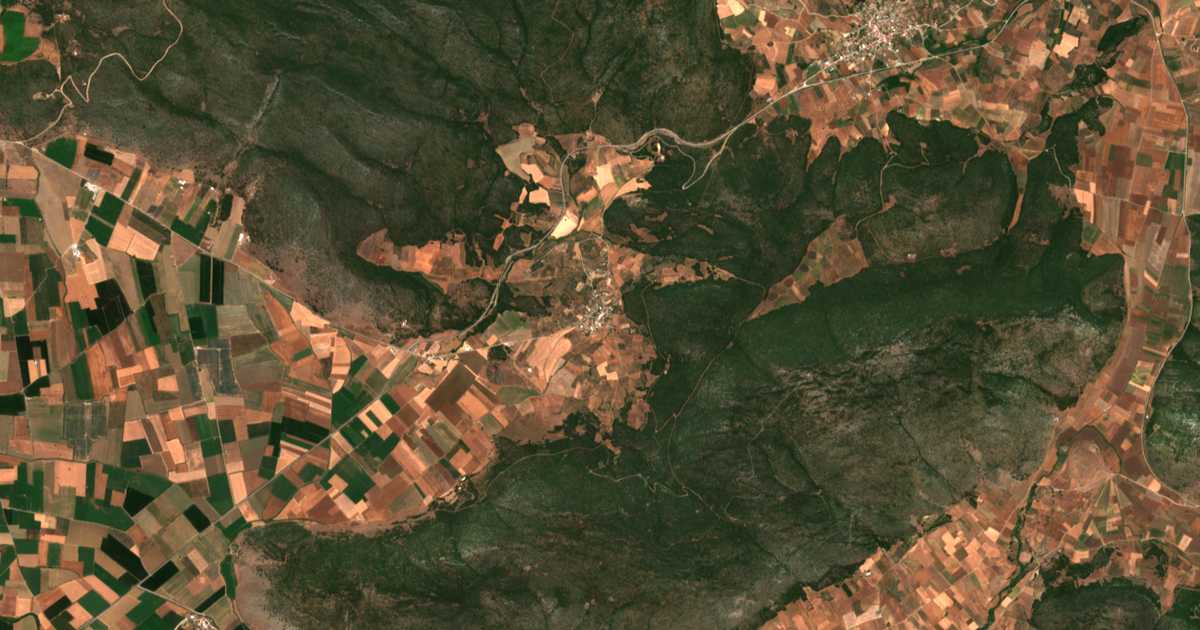 Сателитска карта на Sfáka