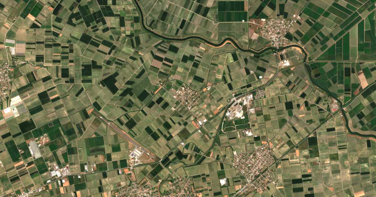 Сателитска карта на Арахос