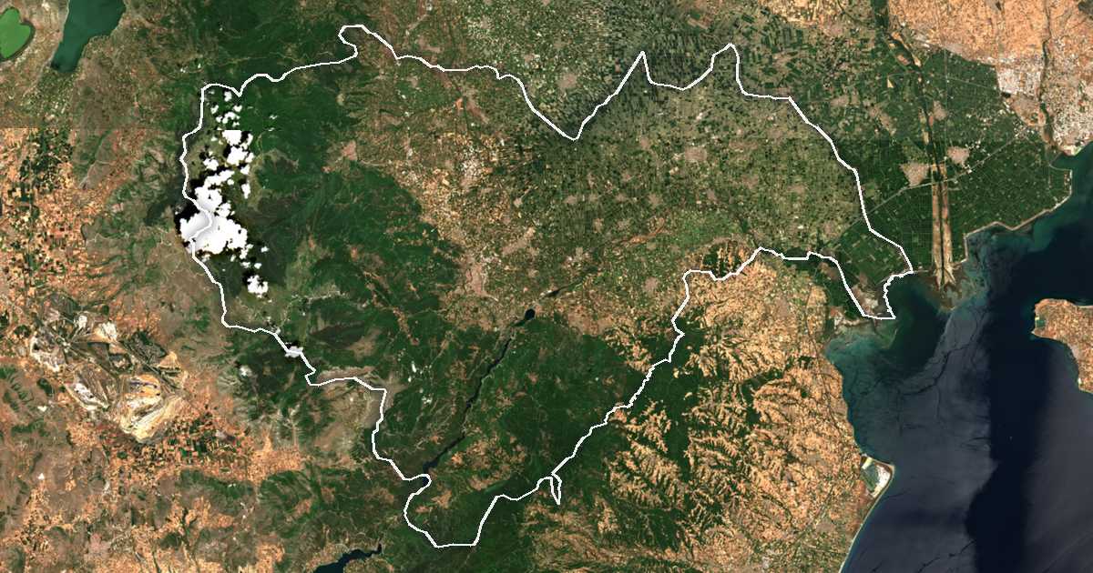 Сателитска снимка со исцртана граница: Иматија