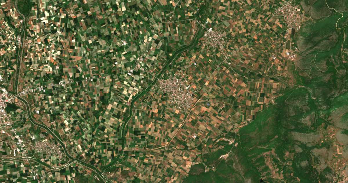 Сателитска карта на Exaplátanos