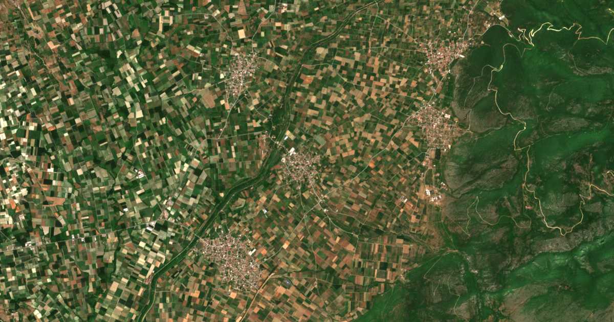 Сателитска карта на Карладово