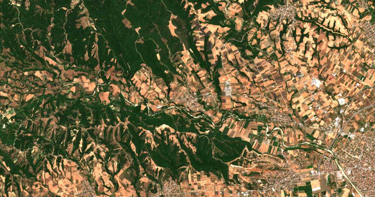 Сателитска карта на Аронас