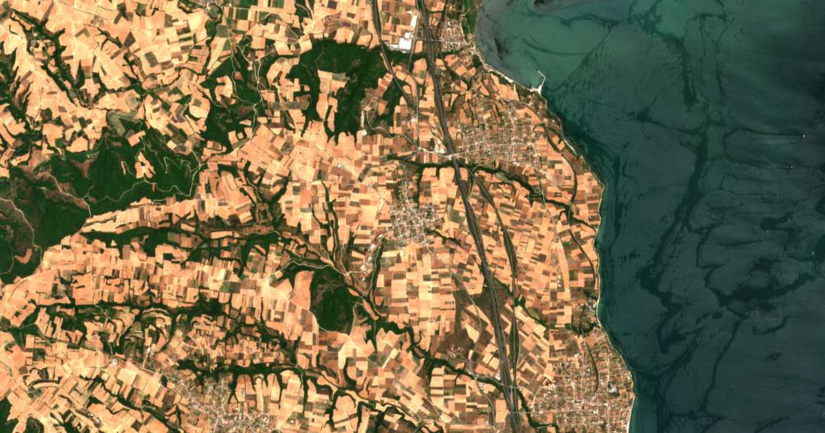 Сателитска карта на Palaión Eleftherochórion