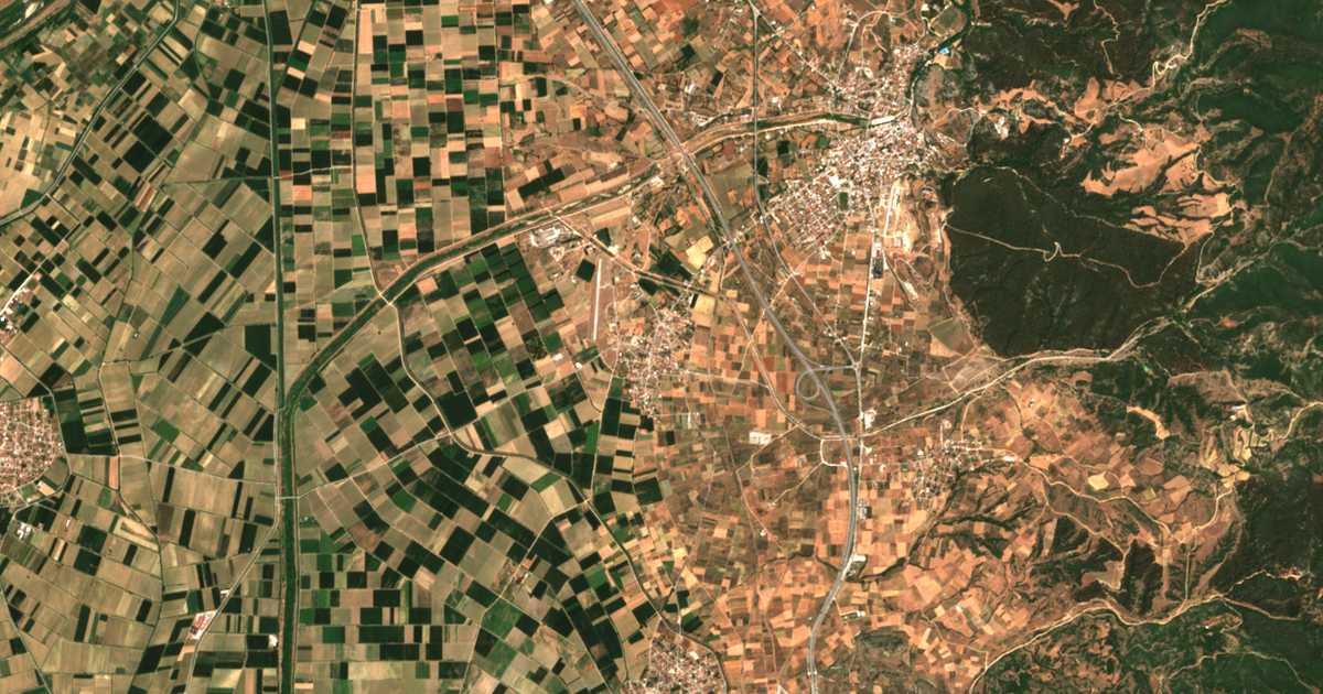 Сателитска карта на Латрово