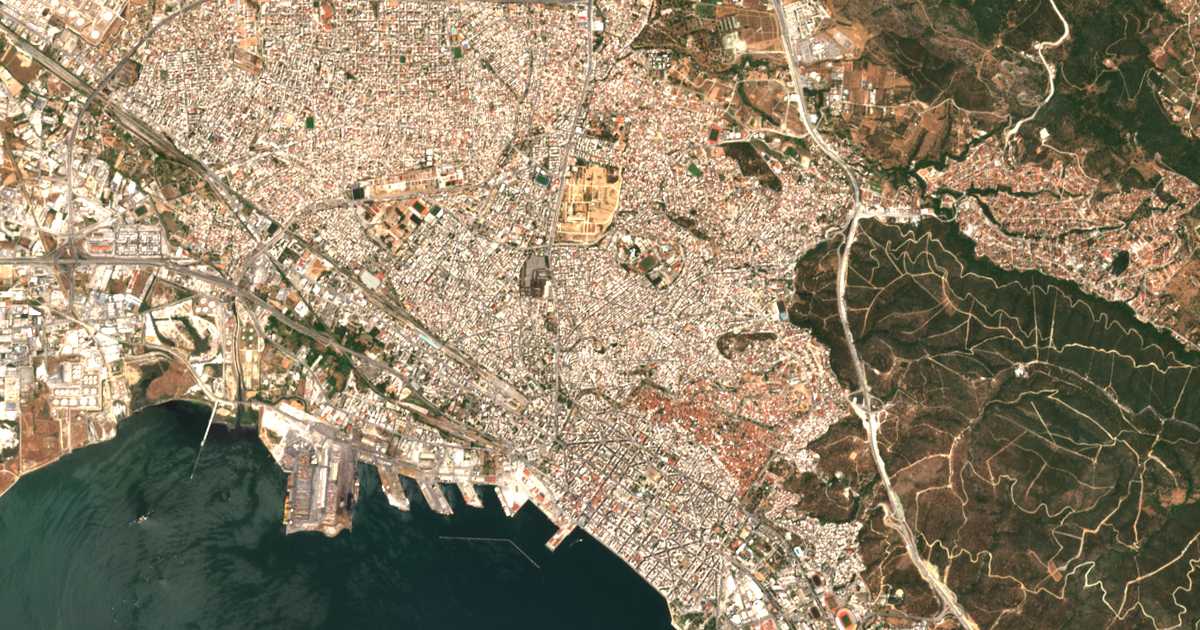 Сателитска карта на Неаполи