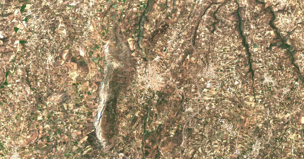 Сателитска карта на Epáno Archánai
