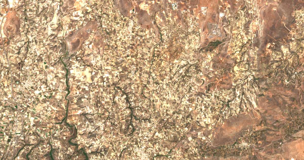 Сателитска карта на Epáno Vátheia