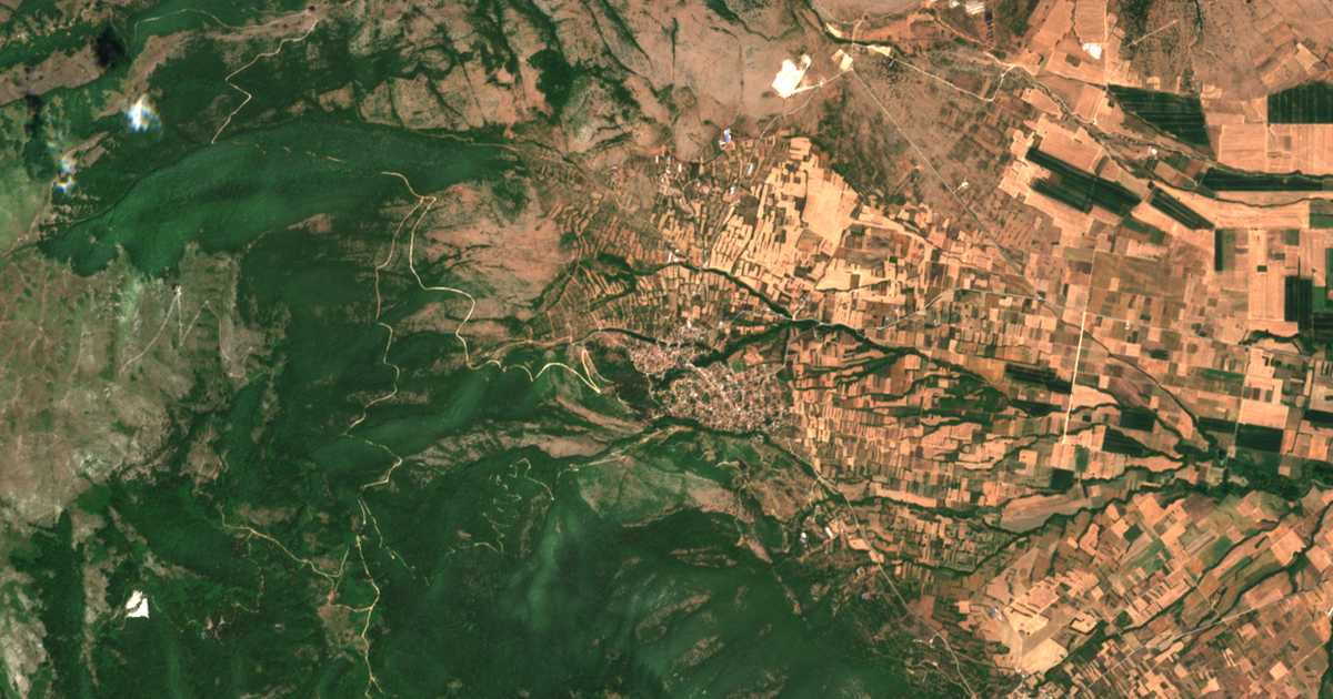 Сателитска карта на Карлуково