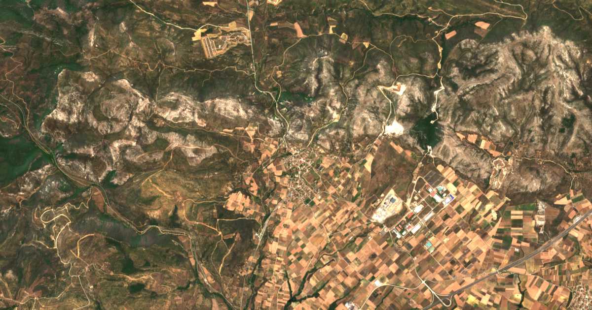 Сателитска карта на Ávas