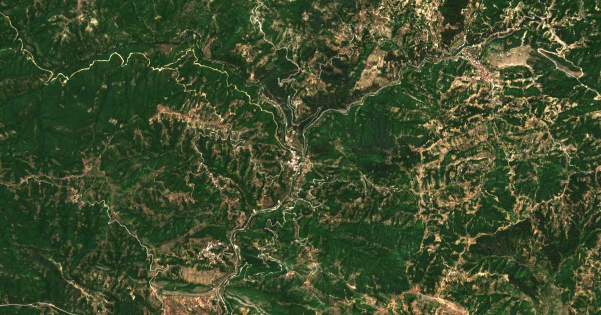 Сателитска карта на Smínthi