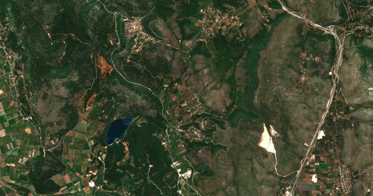 Сателитска карта на Anogeiatá