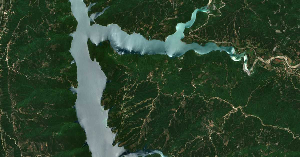 Сателитска карта на Mégkla