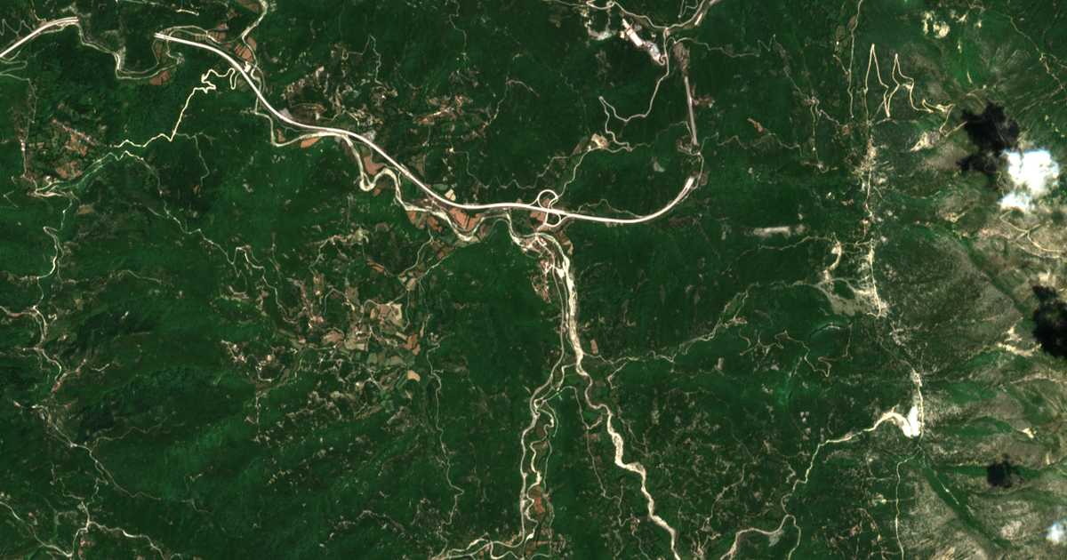 Сателитска карта на Týria