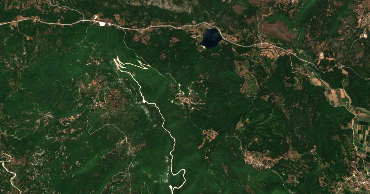 Сателитска карта на Арништа