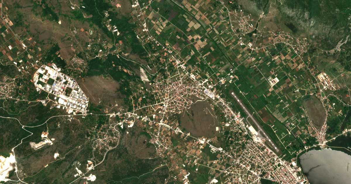 Сателитска карта на Бездуни