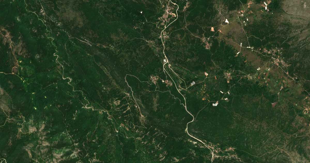 Сателитска карта на Polýlofon