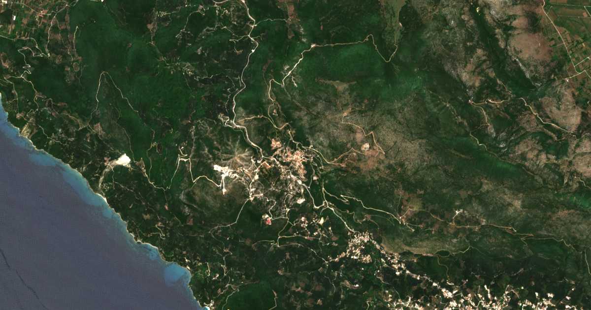 Сателитска карта на Agiá