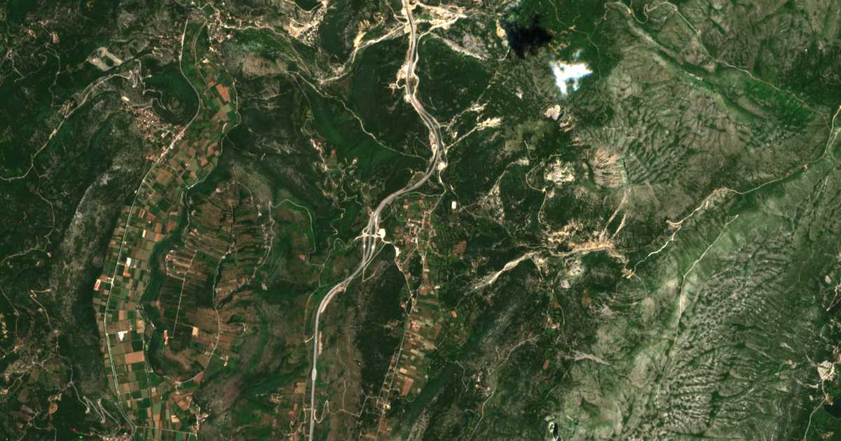 Сателитска карта на Néos Gorgómylos