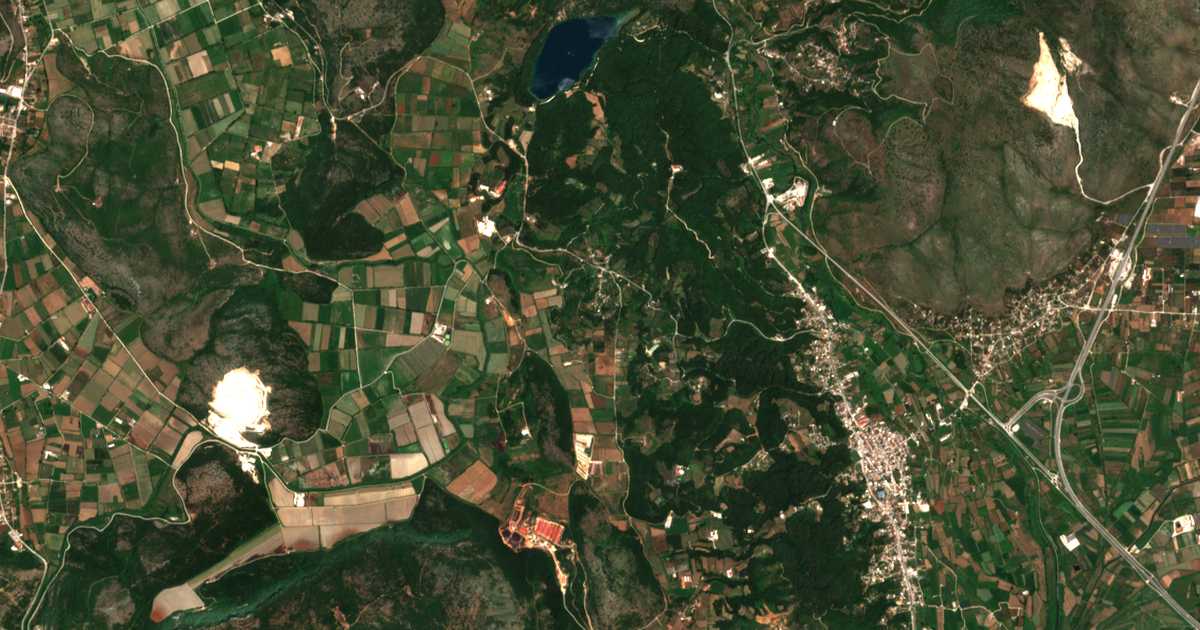 Сателитска карта на Romiá