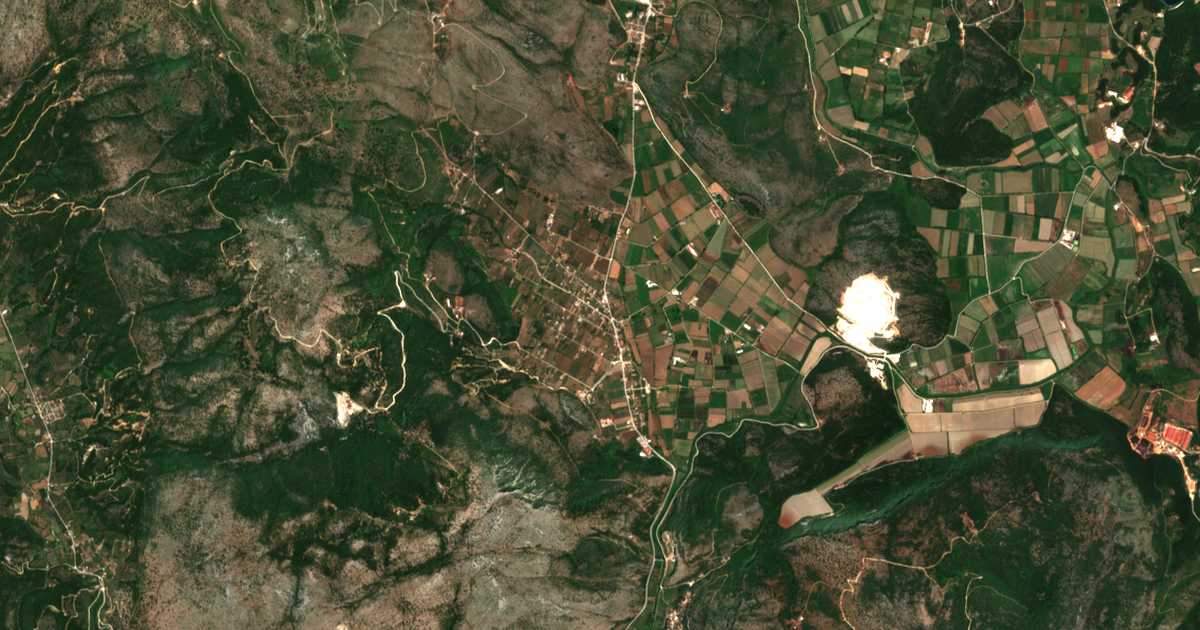 Сателитска карта на Týrgia