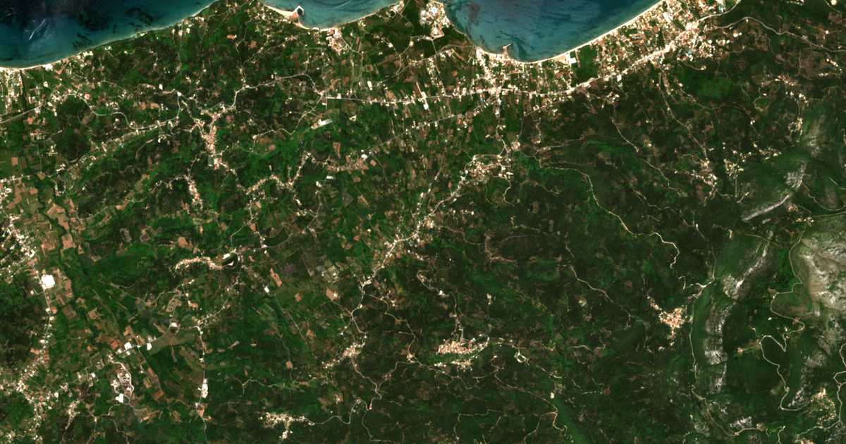 Сателитска карта на Plátonas