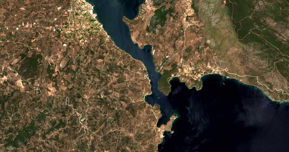 Сателитска карта на Pýrgoi