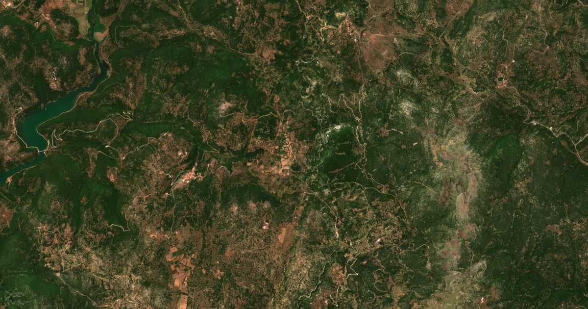 Сателитска карта на Kerpiní