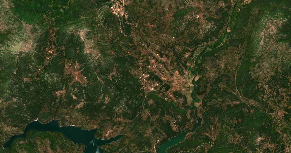 Сателитска карта на Pournariá