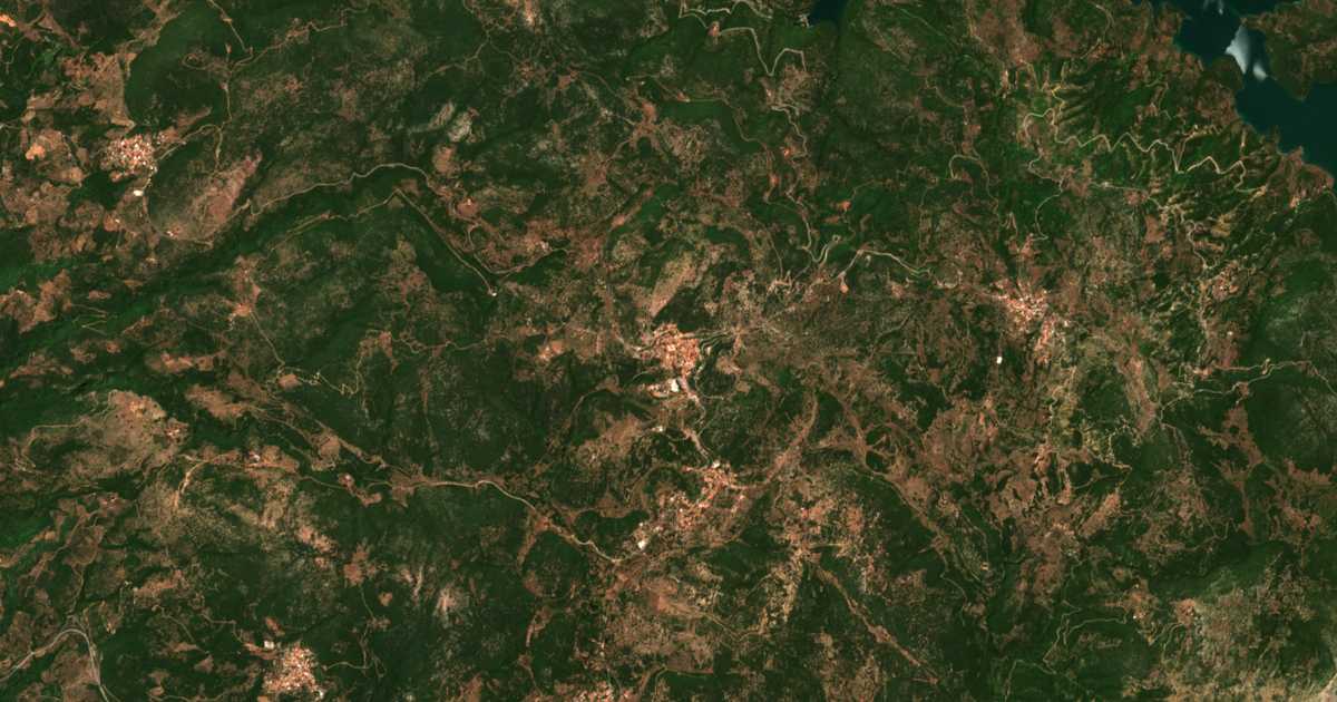 Сателитска карта на Trópaia