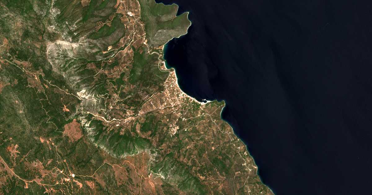 Сателитска карта на Paralía